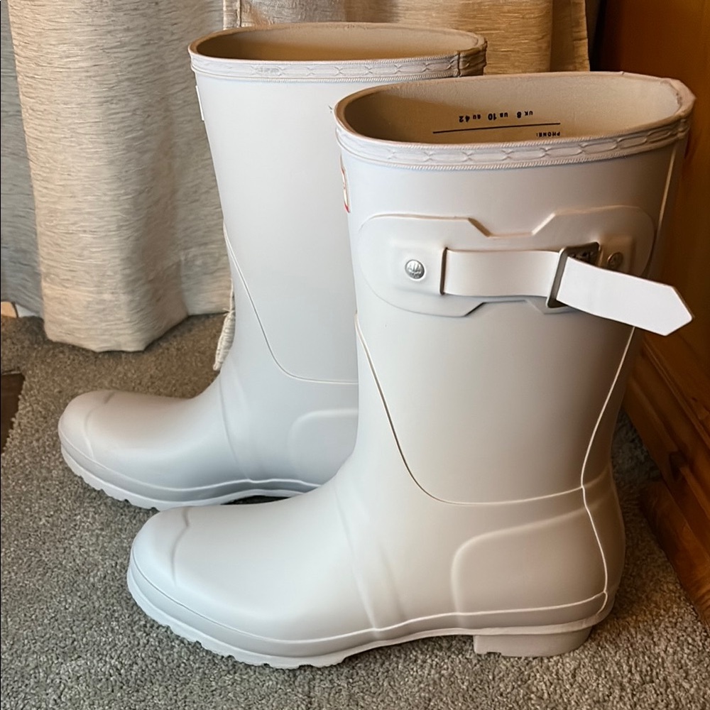 Hunter light grey Rain Boots size 10-new! - Picture 3 of 5